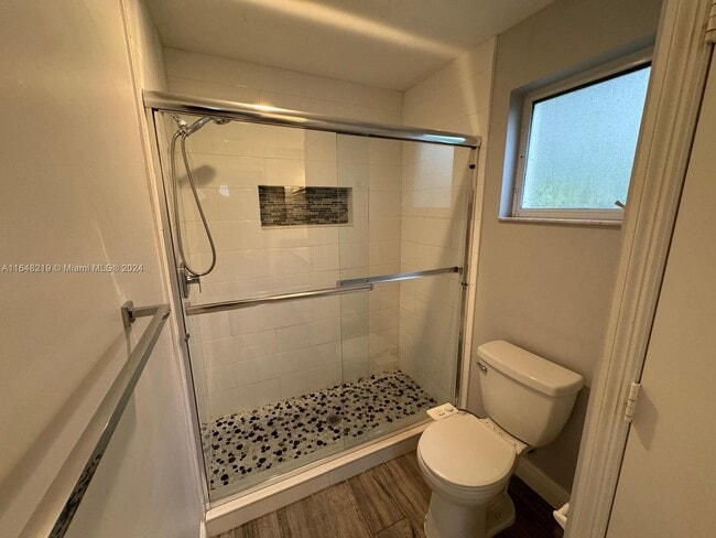 Foto del edificio - 3245 Cypress Glen Way