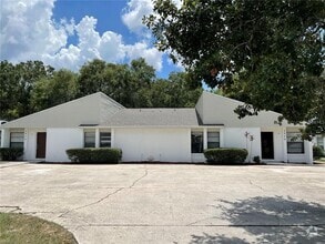 Building Photo - 1916 Crystal Grove Dr