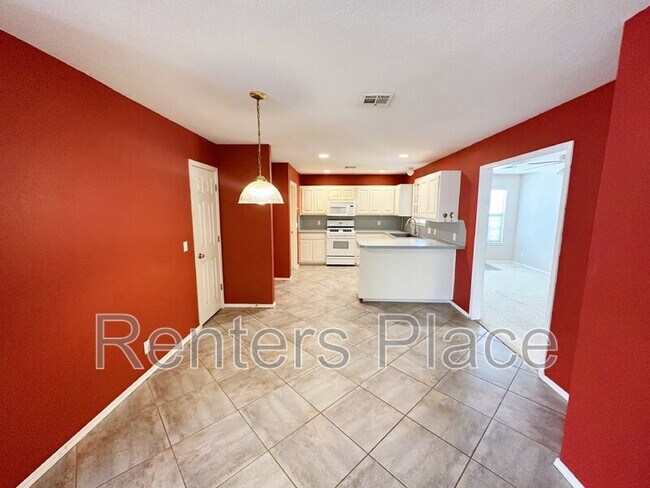 Foto del edificio - 11705 S Forest Ct