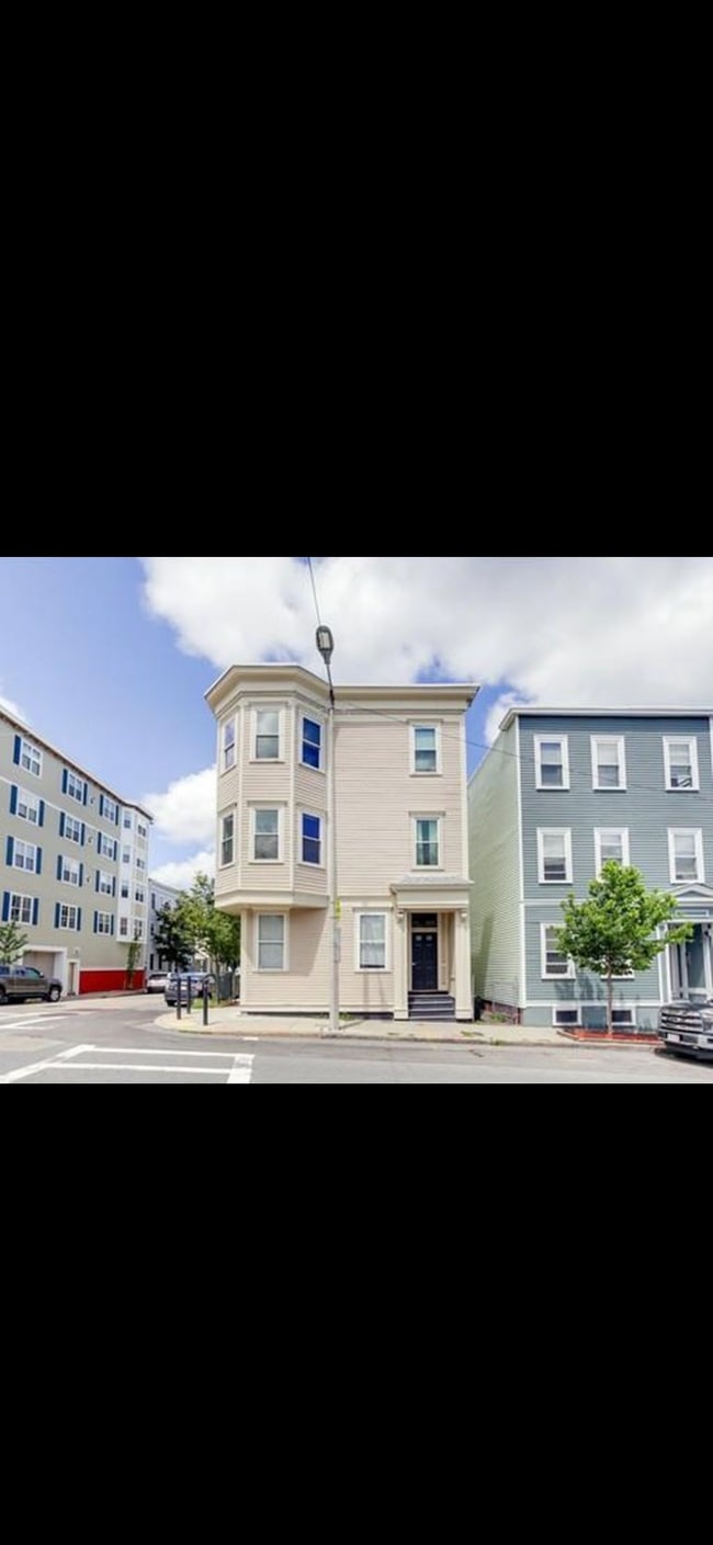 Building Photo - 25 Dorchester St