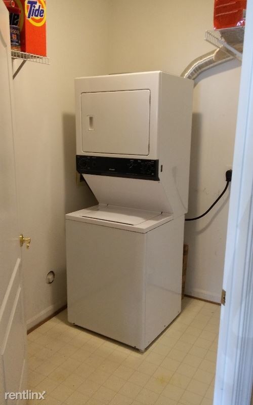 Foto del edificio - 20931 cedarpost Sq