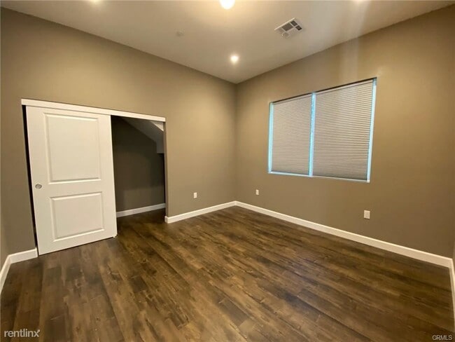 Building Photo - 3 br, 3 bath Townhome - 516 N El Molino Ave