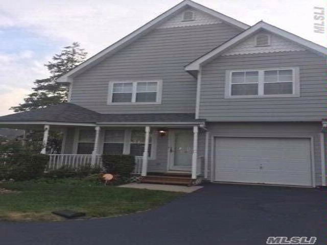 Primary Photo - 6 Clubhouse Cir
