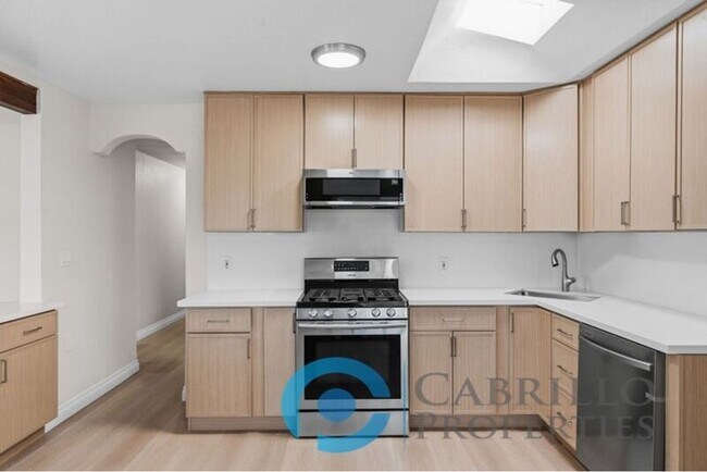 Foto del edificio - 6311 Inman St
