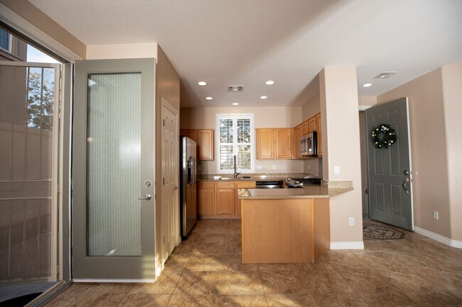 Foto del edificio - 5249 Brazelton St