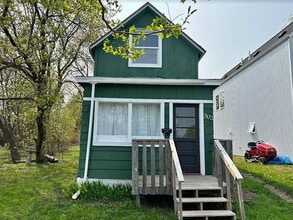 Building Photo - 303 S 58th Ave W