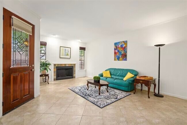 Foto del edificio - 2728 W Holcombe Blvd