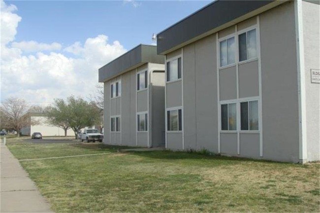 Building Photo - 612 N Irving St