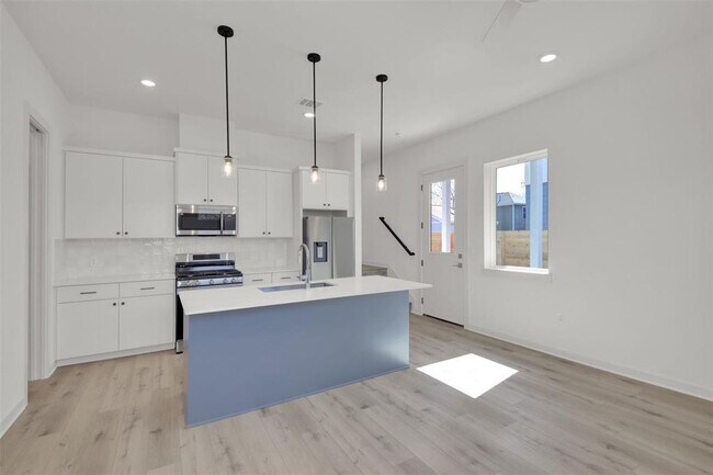 Foto del edificio - 6119 Atwood St