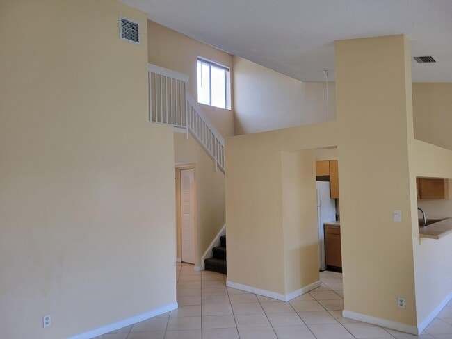 Building Photo - 1112 Coral Club Dr
