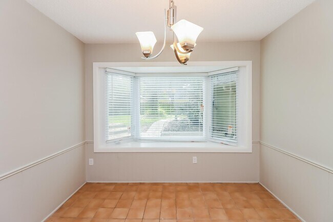 Foto del edificio - 3823 Glenheather Dr