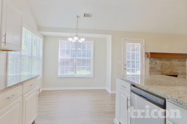 Building Photo - 312 Reisling Dr