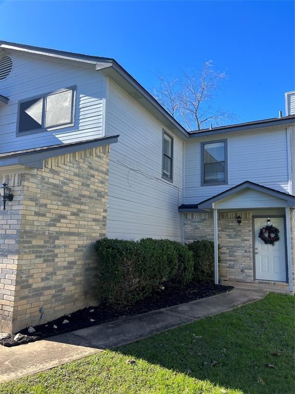 Building Photo - 13304 Saddlebrook Trail
