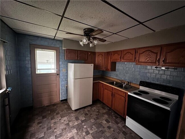 Foto del edificio - 1495 Allison Ave