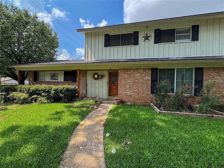 Foto principal - 1213 Idlewood Dr