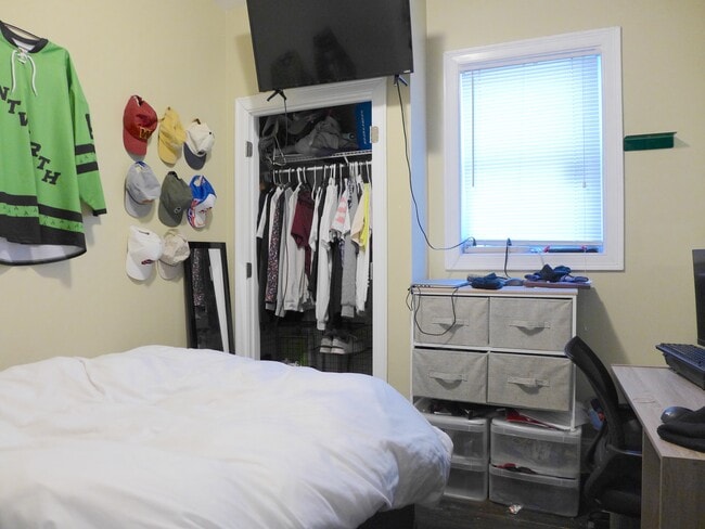 Foto del edificio - 12 Worthington St