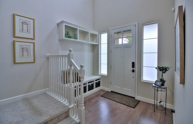 Building Photo - 4154 Olmstead Way