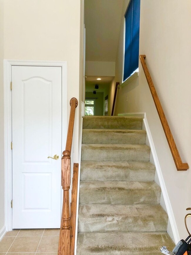 Building Photo - Gorgeous 3BR/2.5BA Townhome in Hyattsville