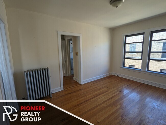 Foto del edificio - 2650 N Spaulding Ave