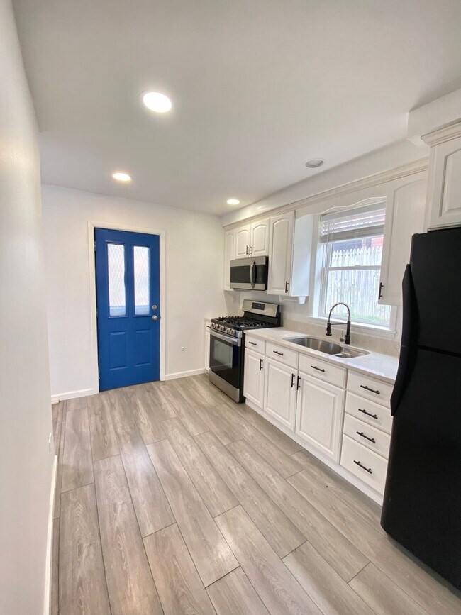 Foto del edificio - Beautiful 3 Bed/2 Bath Home in Arlington -...