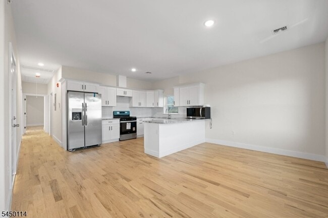 Photo - 54 S 2nd Street Unit Apartment