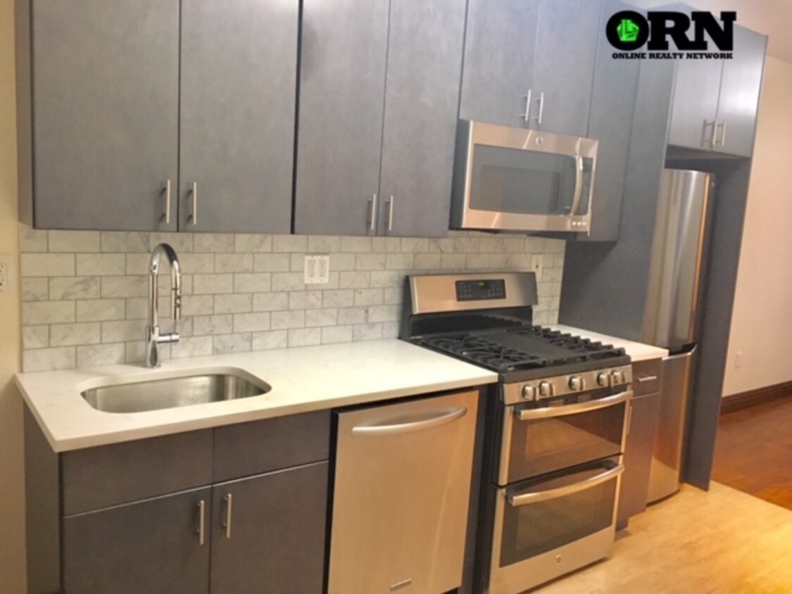 Foto principal - 72-14 67th St