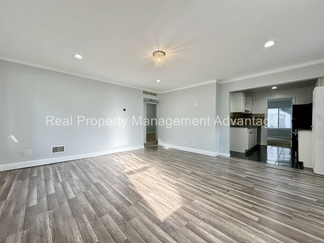 Building Photo - Mid-Century Ranch Boasts 3 Large Bedrooms ...