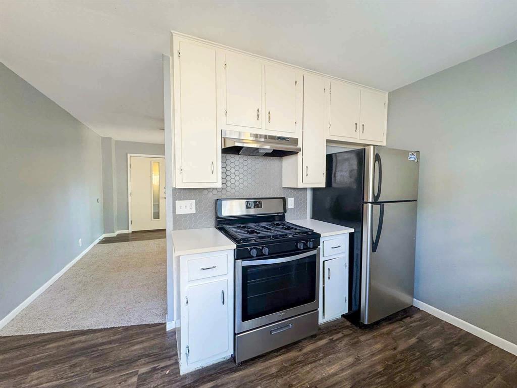 Primary Photo - 1010 N Meadows Dr