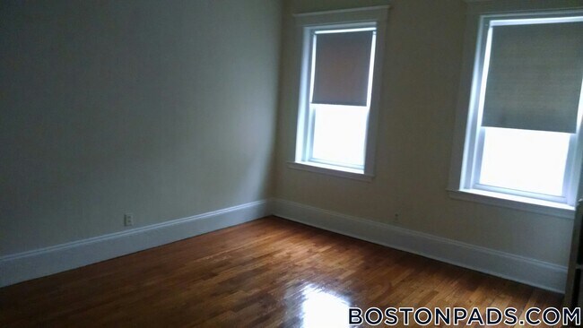 Foto del edificio - 1334 Commonwealth Ave