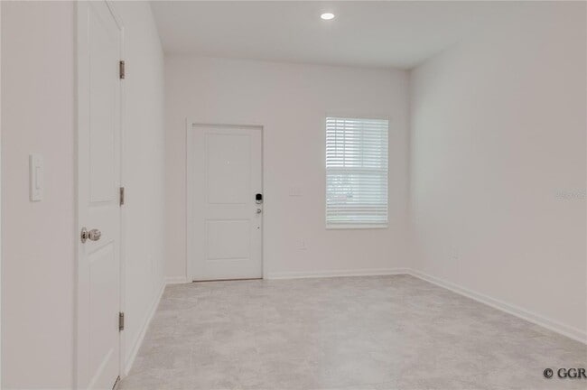 Building Photo - 3235 Laurent Loop