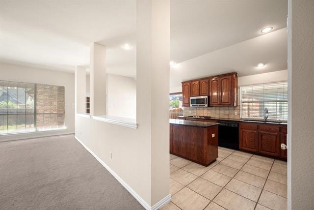 Foto del edificio - 4136 Greenfield Dr
