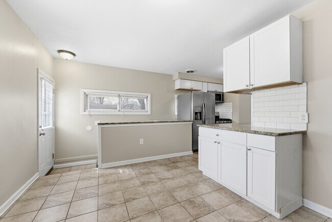 Foto del edificio - 23446 Calvin St