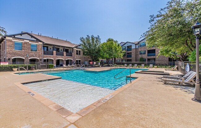 Foto del edificio - The Cesera 55+ Apartments