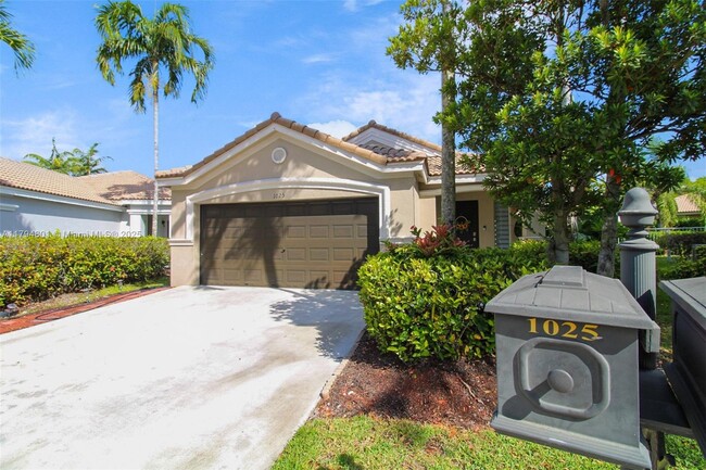 Foto del edificio - 1025 Bamboo Ln