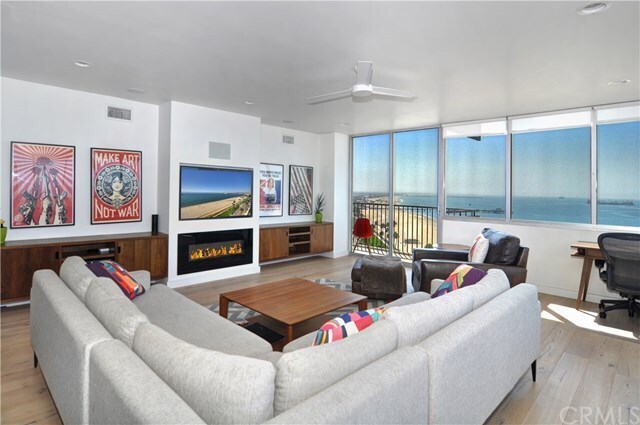 Primary Photo - 2999 E Ocean Blvd