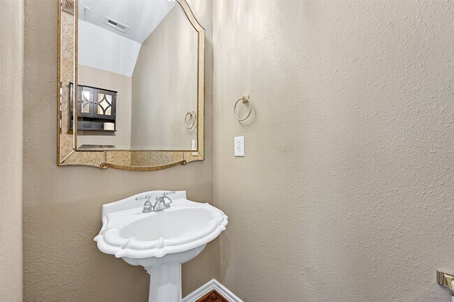 Building Photo - 3603 Fir Hollow Way