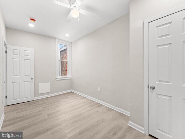 Foto del edificio - 3010 Emerald St