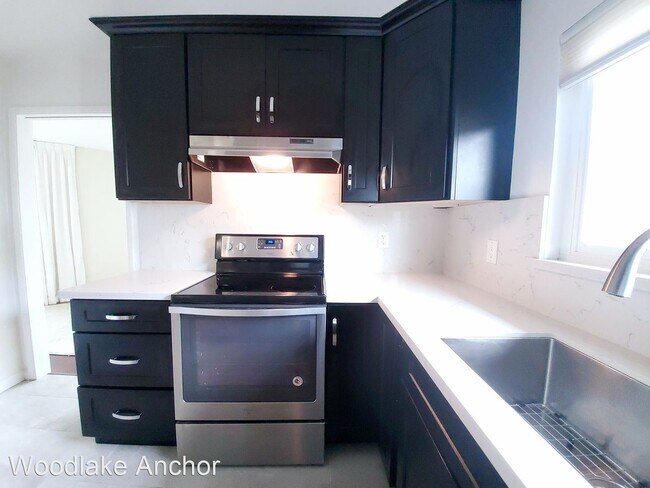 Building Photo - 2 br, 2 bath House - 151 West 3rd Ave #3