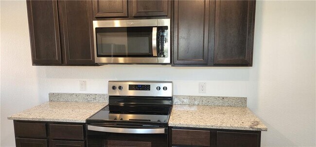 Foto del edificio - 18312 Speculator Ln