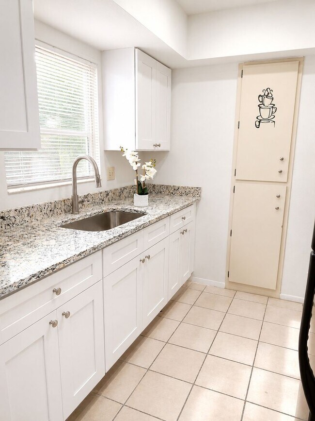 Foto del edificio - 4802 Ho Wil Ln
