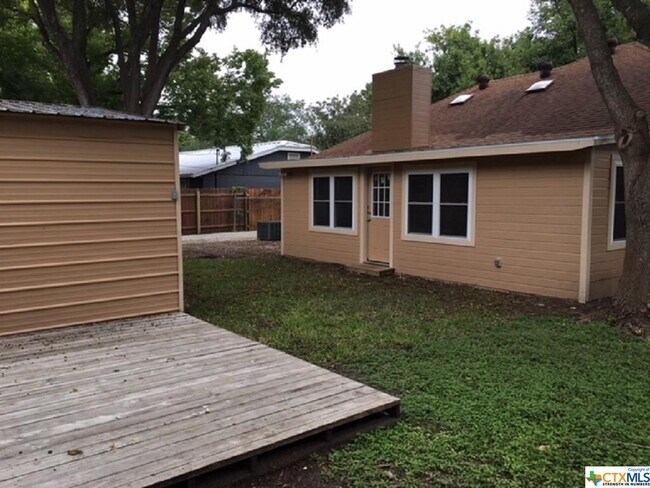 Building Photo - 936 Hideaway Cir