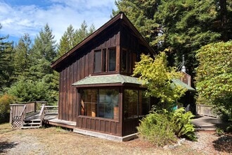 Building Photo - 4452 Greenwood Heights Dr