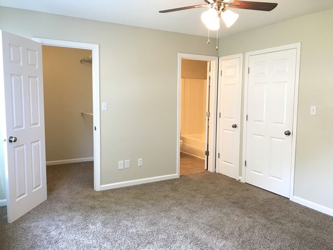 Foto del edificio - 3216 N Senseney Cir