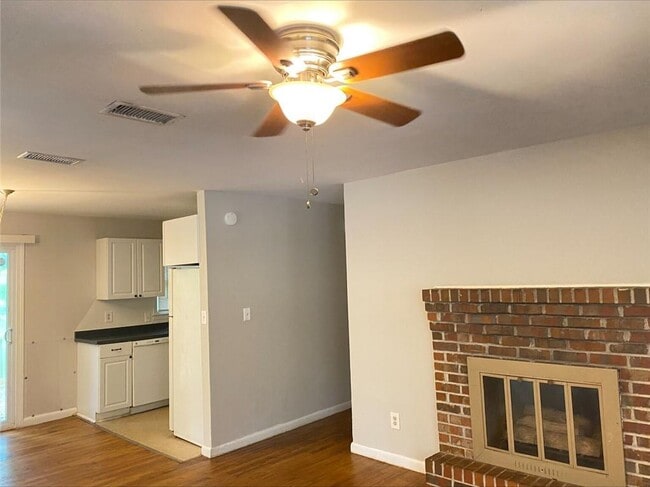 Foto del edificio - 2101 Mulkey Rd SW