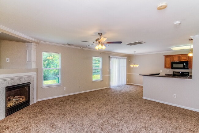 Building Photo - 523 Mountain Quail Dr
