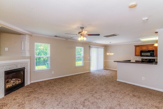 Foto del edificio - 523 Mountain Quail Dr