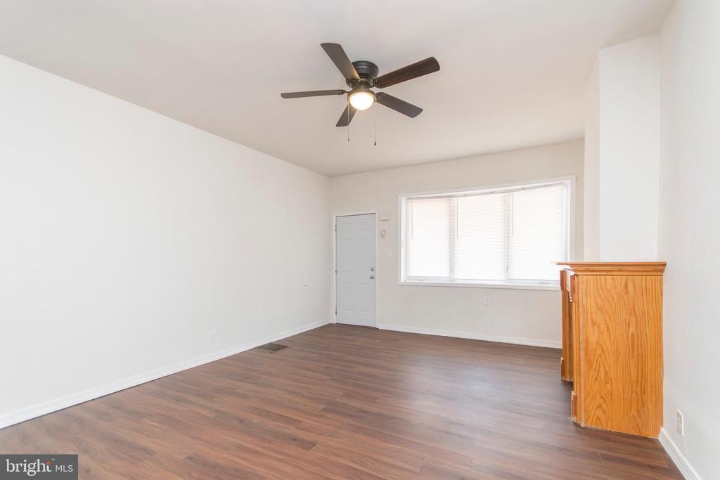 Primary Photo - 2079 E Tioga St