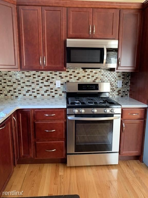 Foto del edificio - 3 br, 1 bath  - 355 Broadway # 2