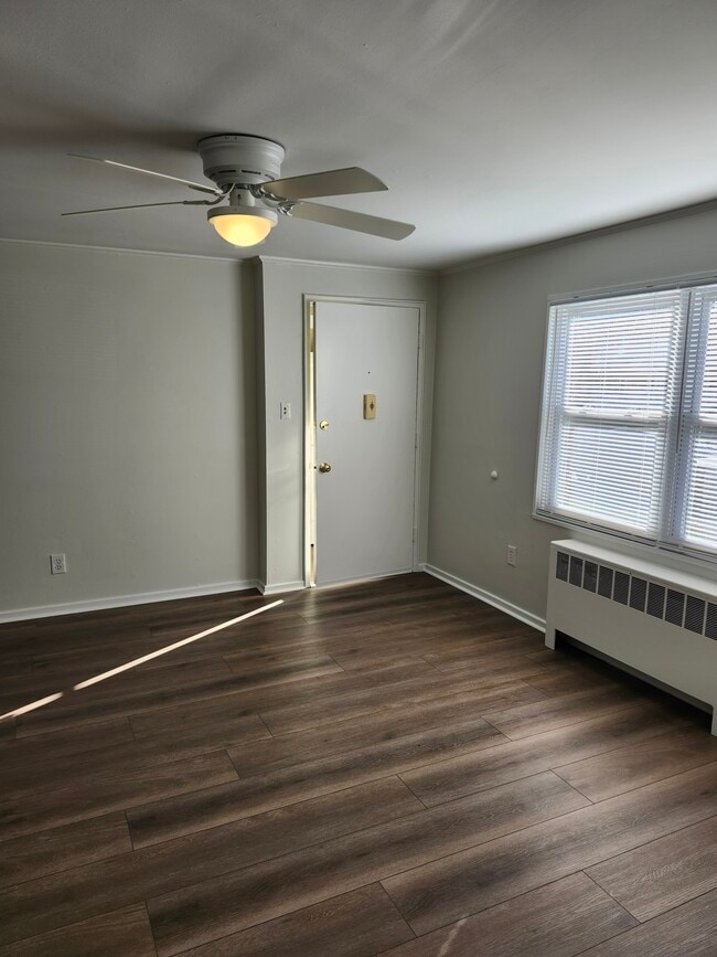 Building Photo - 1502 Catasauqua Rd