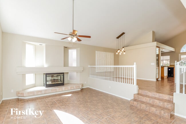 Building Photo - 9825 Silver Chaps Ct